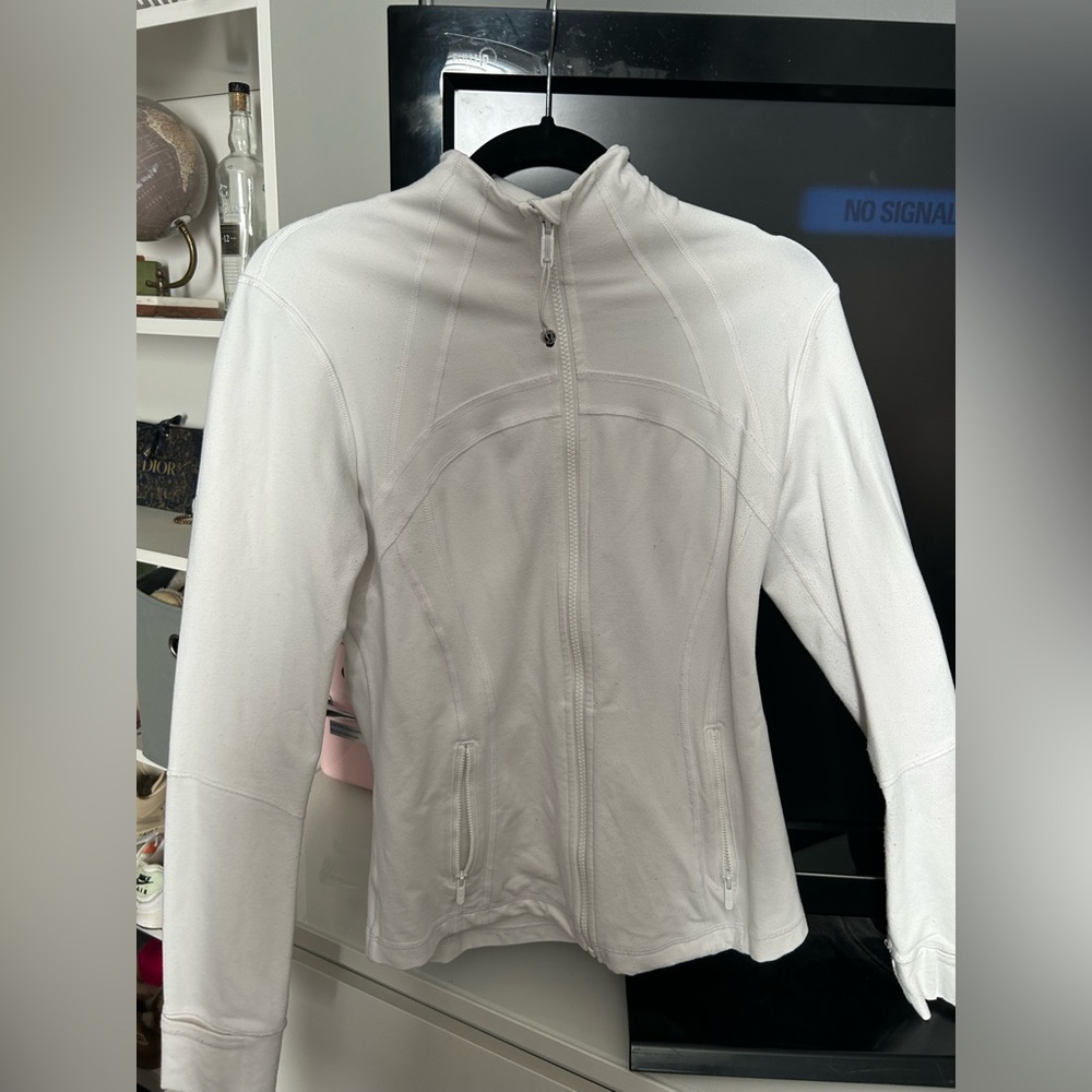 white lululemon define jacket size 8